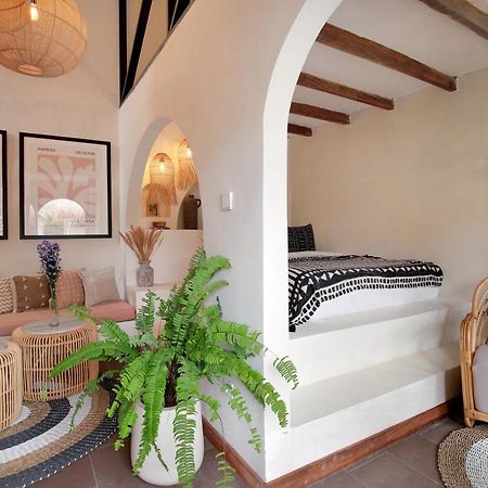 Seminyak Beach Bungalow Studio Villa 1 With Private Pool Sbb1 Eksteriør bilde